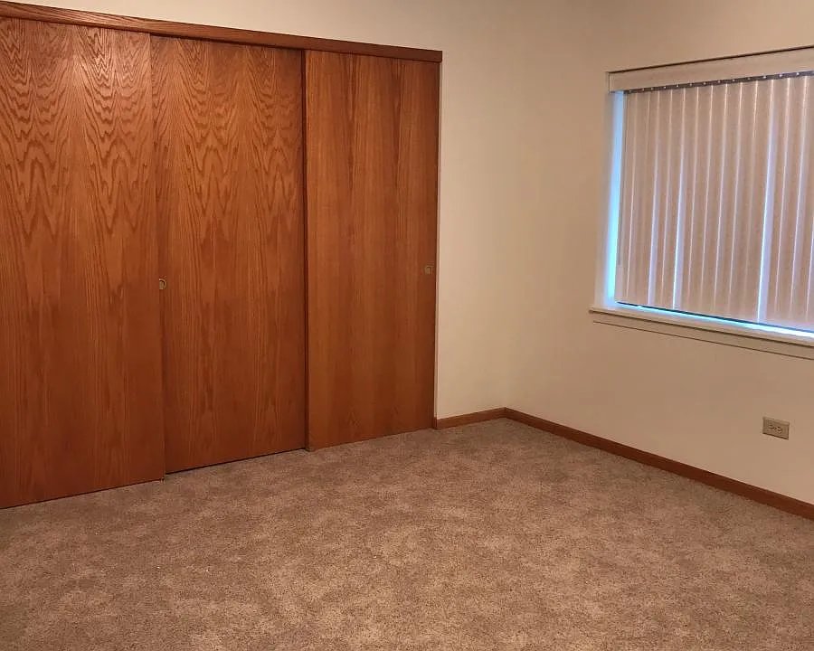 1117 E Division St #2B