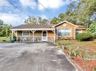 1904 High St, Leesburg, FL 34748