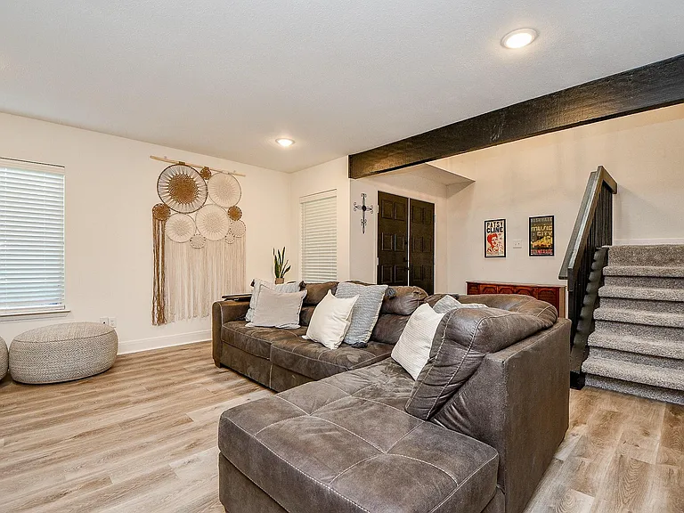 2940 Windchase Blvd #8 — Photo 4