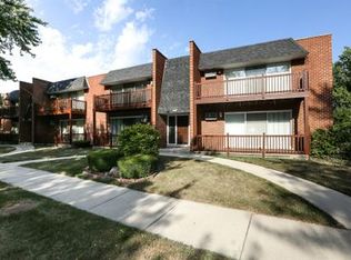 523 N Pleasant Dr APT 2B, Glenwood, IL