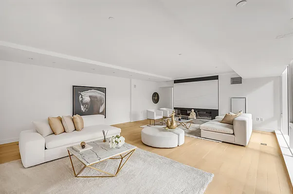 Rented by Sotheby's International Realty | media 2