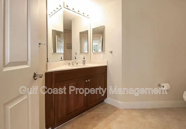 800 N Tamiami Trl #806 — Photo 26