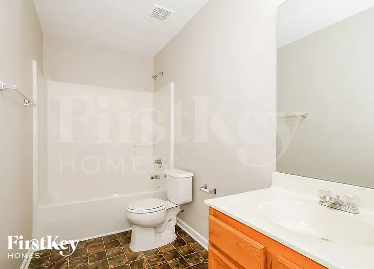 163 Ranlo Ave — Photo 14