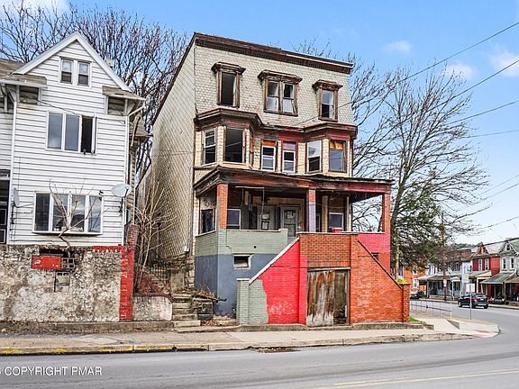 3rd image of 805-807 N 6th St