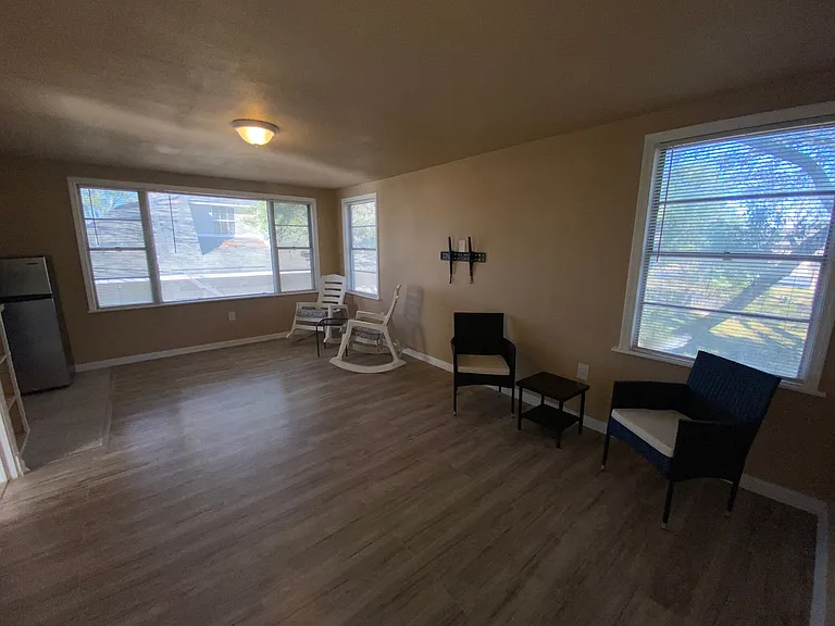 3258 Blackwell Dr — Photo 4