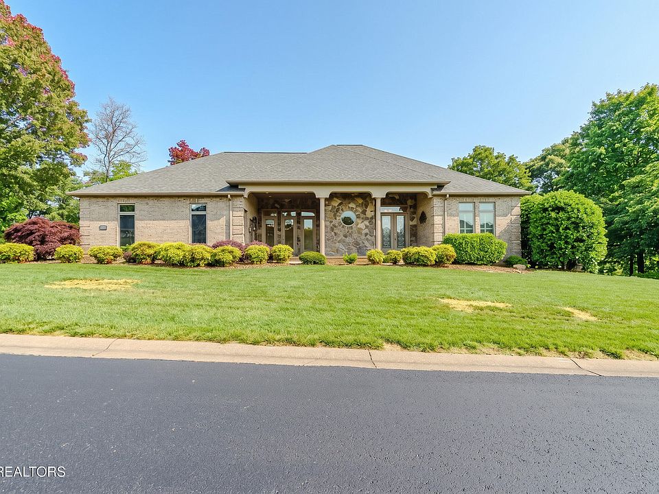 1st image of 402 Catoosa Ln