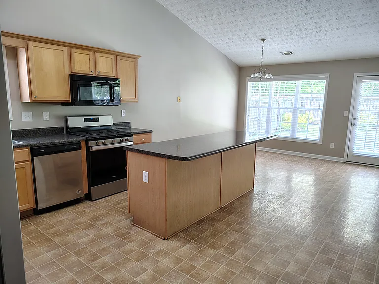 1418 Dulwich Ct — Photo 10
