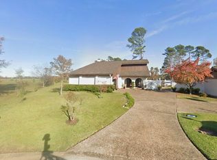 210 Canterbury Ln, Idabel, OK 74745