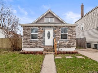 1266 Fort Park Blvd, Lincoln Park, MI 48146
