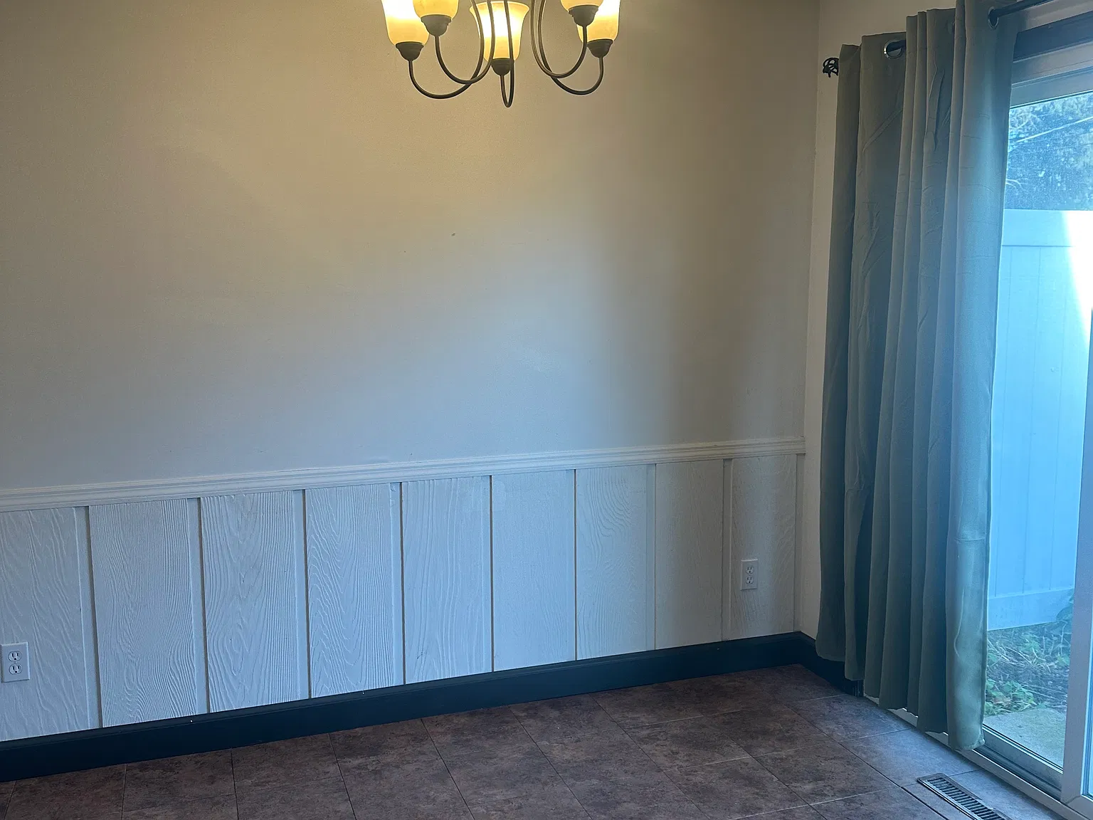 2 bed, 1.5 bath, $1,600 — Photo 3