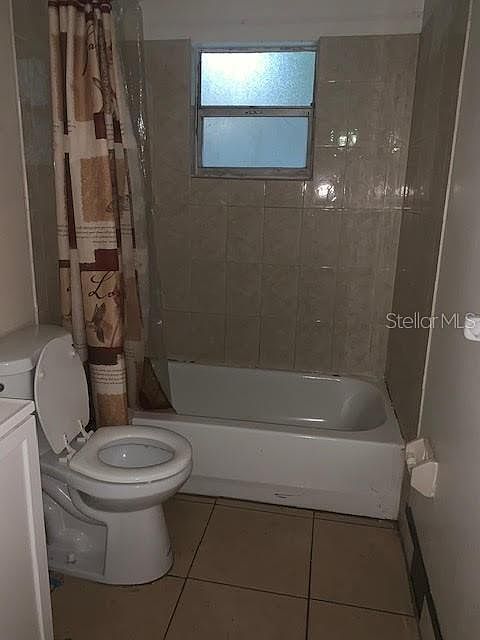 2nd image of 4438 Tarpon Dr