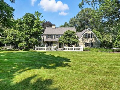 9421 North Lake DRIVE, Bayside, WI, 53217