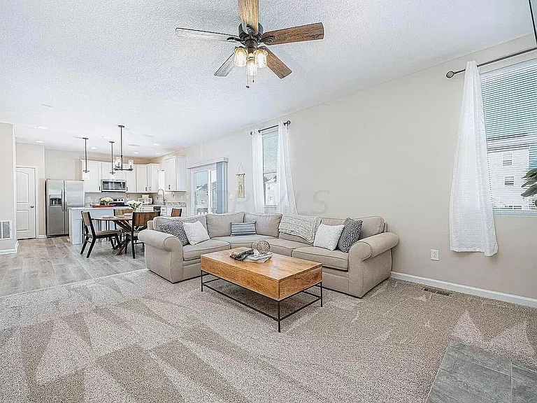 304 Gray Fox Ct — Photo 16