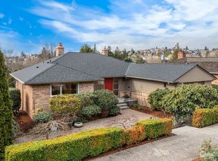 1917 31st Ave W, Seattle, WA 98199