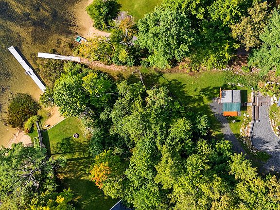 3rd image of 89 Thomas Pond Shore Road