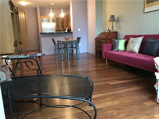 Sold by A & I Broadway | media 13