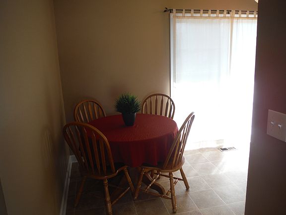 4th image of 6533 Yorktown Ct