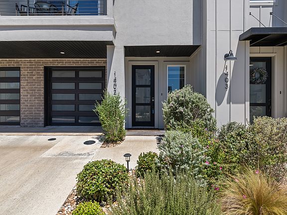 2nd image of 12001 Vista Parke Dr #1402