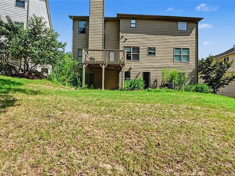 1230 Grey Rock Way — Photo 2