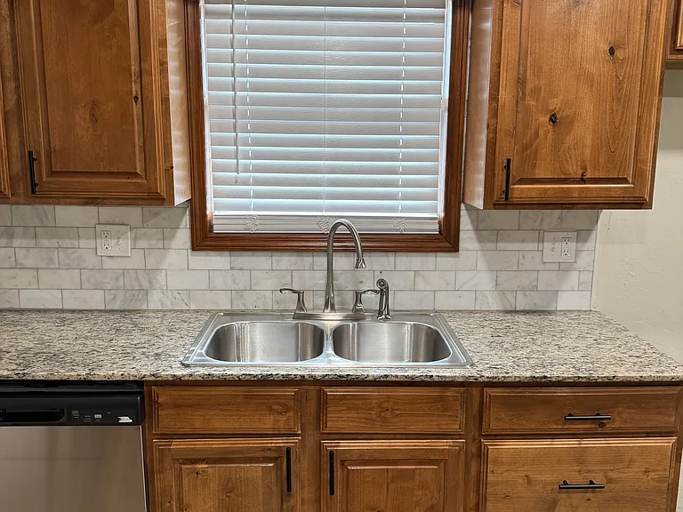 3609 NW 65th St — Photo 5