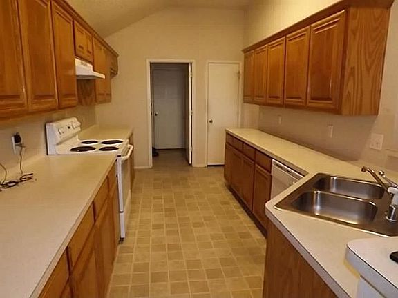 2nd image of 4565 Wheatland Dr