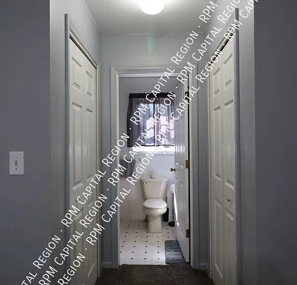 121 Lemont Ave — Photo 17