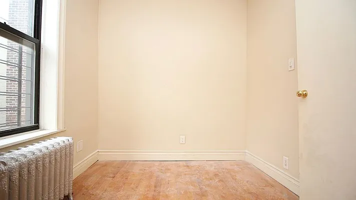 Rented by Nooklyn NYC LLC | media 12