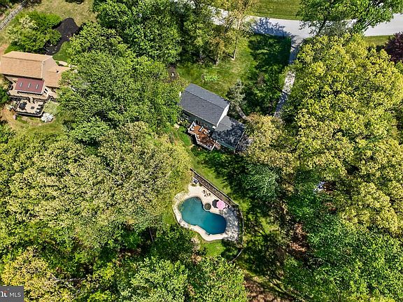 5th image of 634 Pancoast Ln