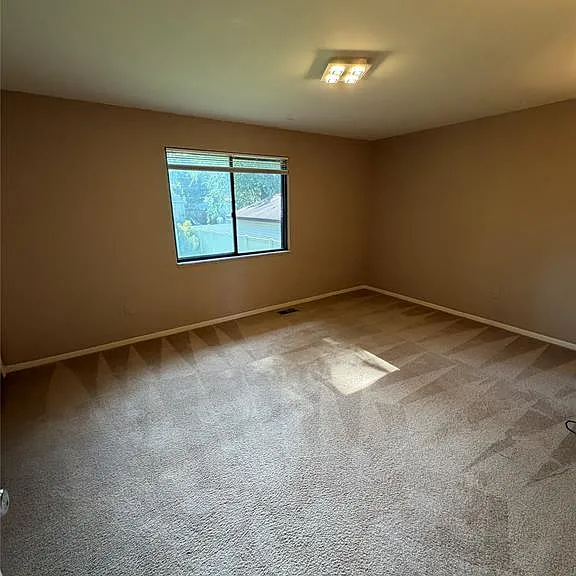 3277 Eastern Ave — Photo 6