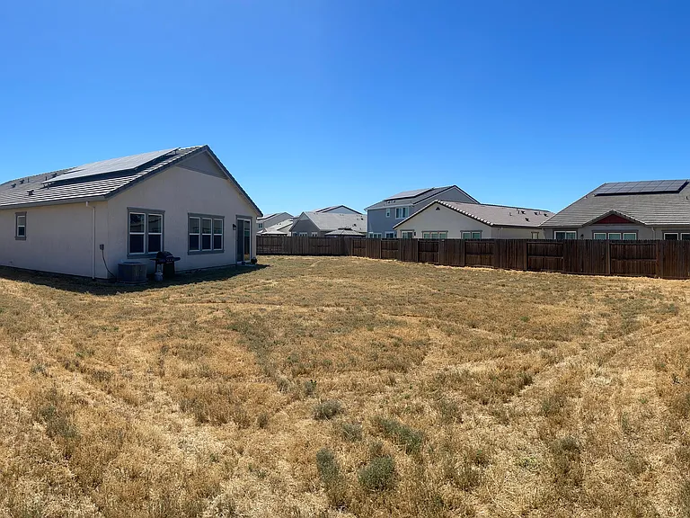 15573 Kellogg Creek Ct — Photo 10