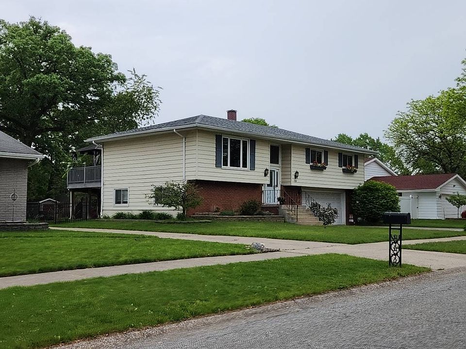 2nd image of 250 Friar Tuck Dr