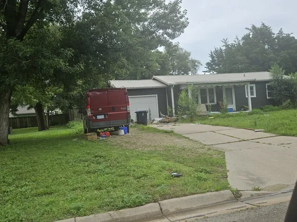 1212 Ellet St, El Dorado, KS 67042
