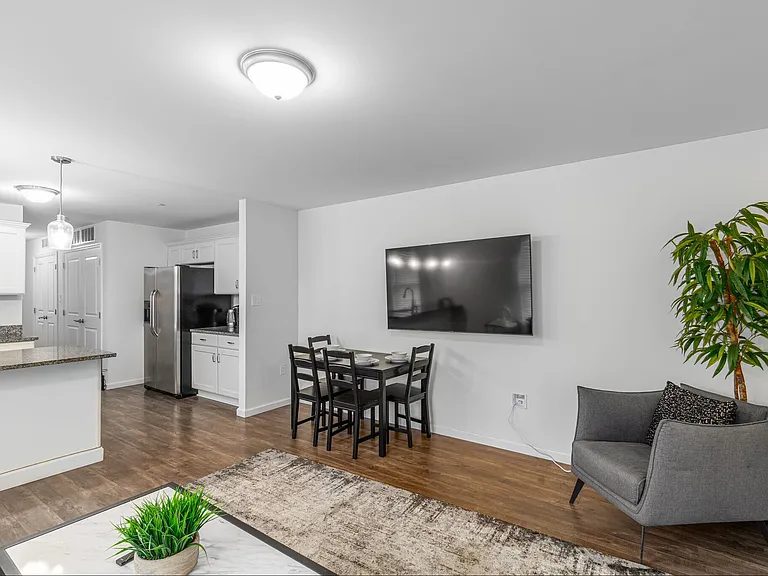 4618 Sansom St #4621-2 — Photo 8