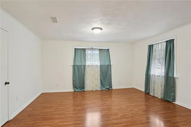 7551 Oak St — Photo 10