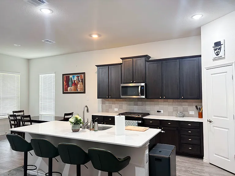 Brady Starr Dr — Photo 5