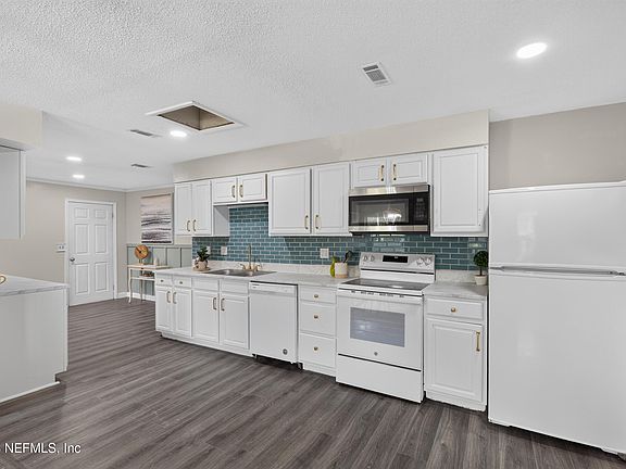 5th image of 5028 NW 30TH Terrace NW