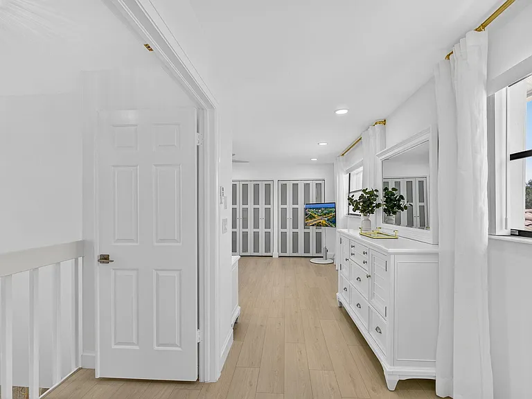 479 Prestwick Cir — Photo 41