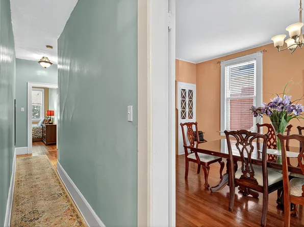 116 Bentley Avenue image 29 of 50