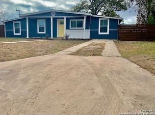 4338 Spring Oak Dr, San Antonio, TX 78219