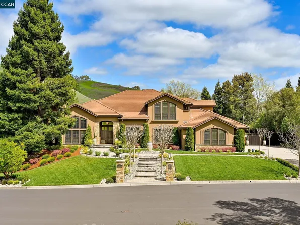 32 Goldstone Ct, Danville, CA 94506