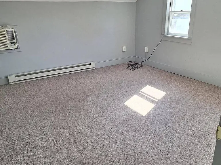 46 W Market St #1 — Photo 4
