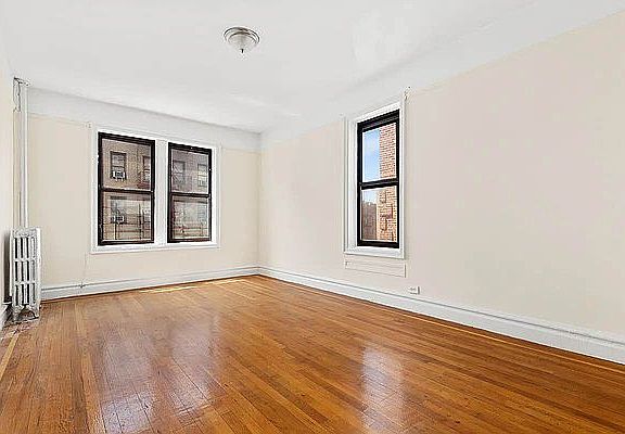 5th image of 2235 Wallace Ave #234