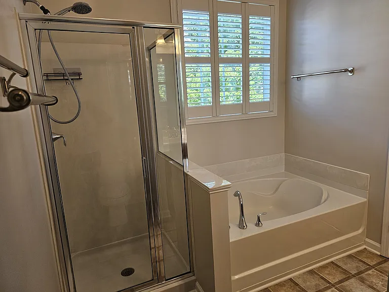Master bath separate shower