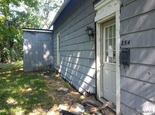 254 N 3rd St, Clinton, IN 47842