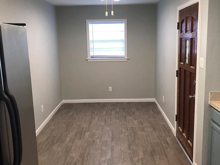 7628 Macon Dr — Photo 13