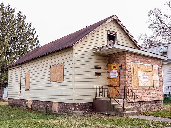 2nd image of 15019 Paulina St