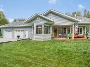 2890 Badger Rd, North Pole, AK 99705