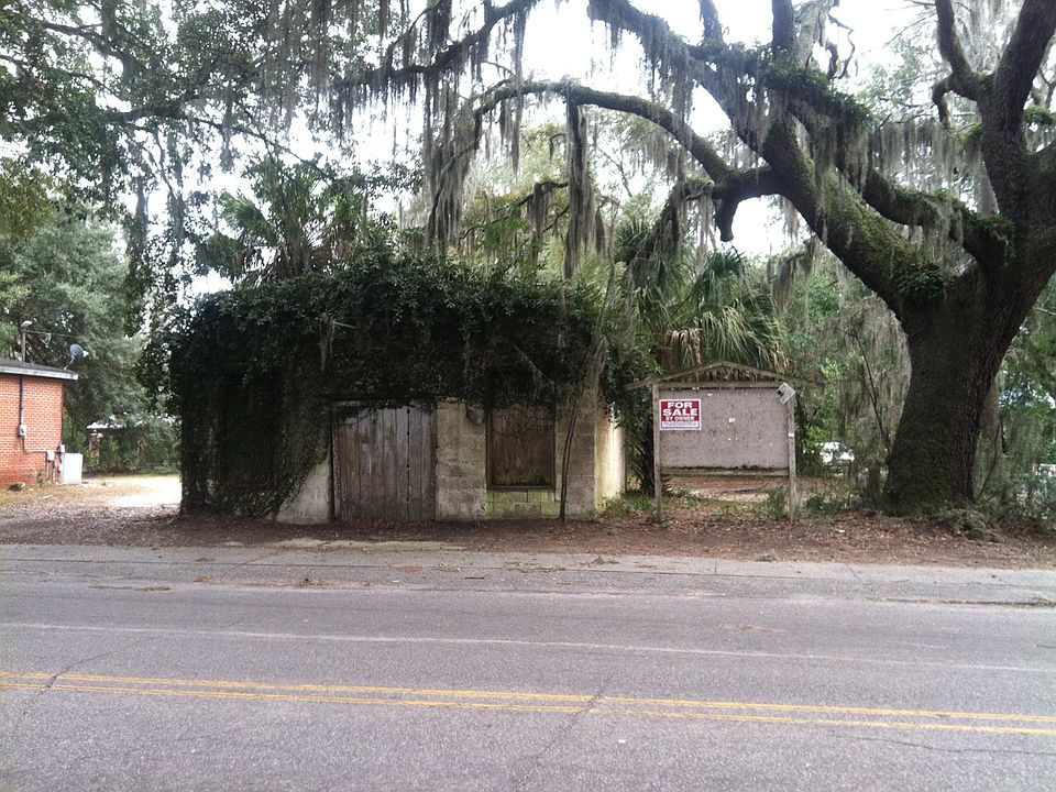 2nd image of 45 Bridge St