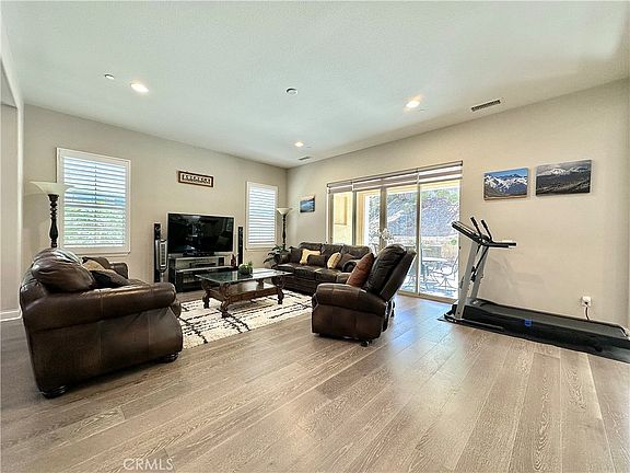 5th image of 16944 Viana Dr