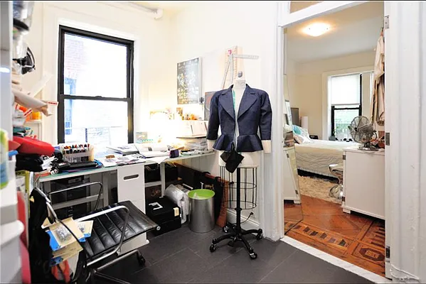 Rented by Buchbinder & Warren | media 6